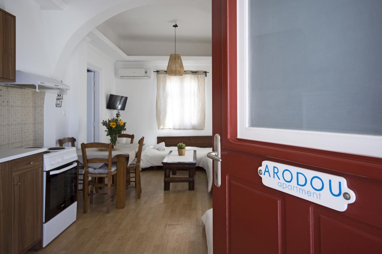 Arodou Studio And Apartment Mykonos Town Екстер'єр фото