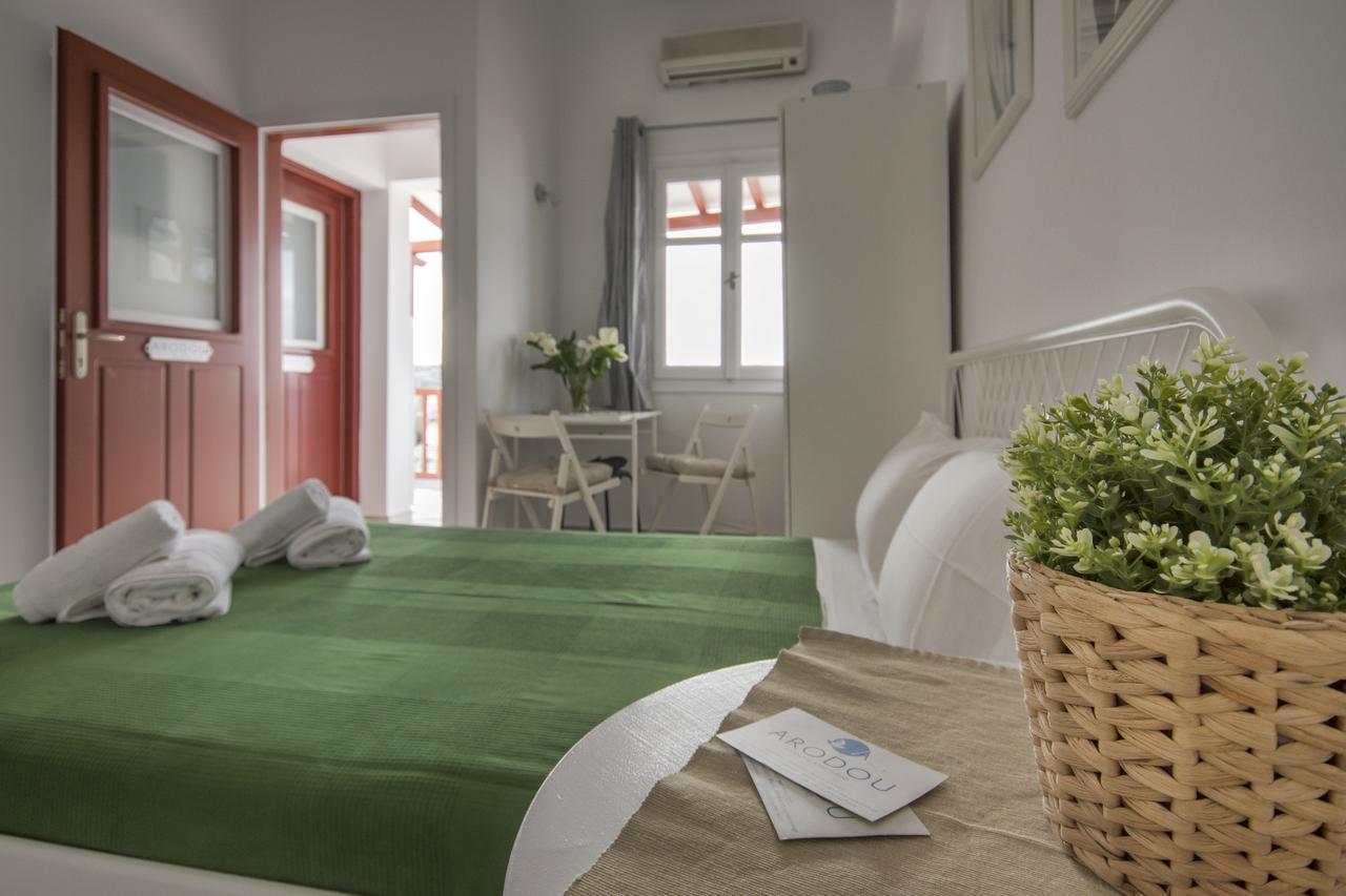 Arodou Studio And Apartment Mykonos Town Екстер'єр фото